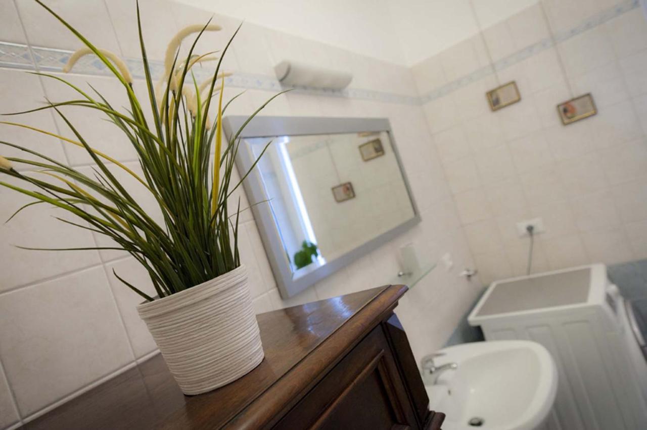 Domus Liberta - Boutique Rooms Trieste Luaran gambar