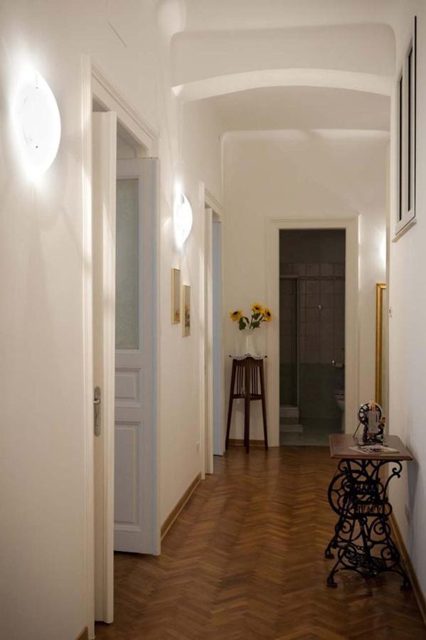 Domus Liberta - Boutique Rooms Trieste Luaran gambar
