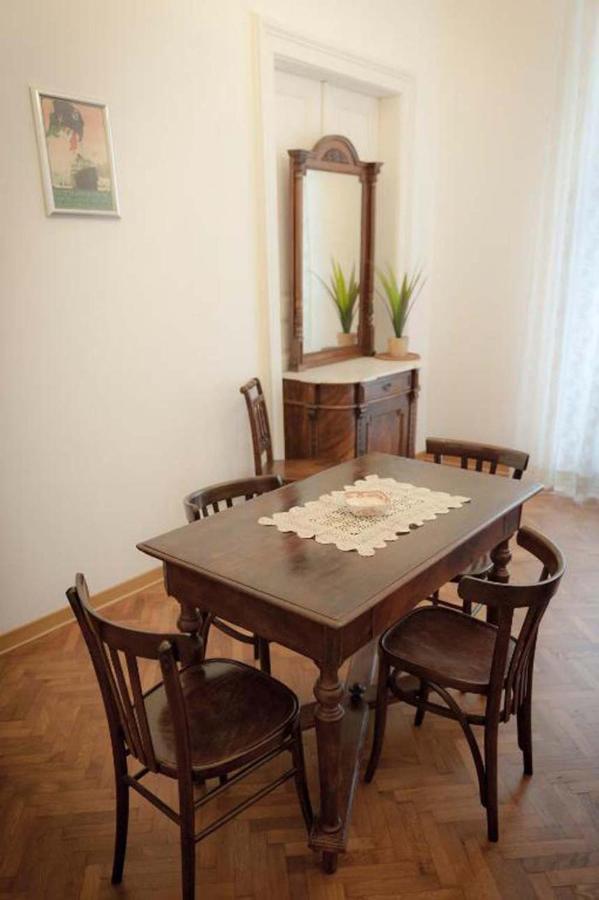 Domus Liberta - Boutique Rooms Trieste Luaran gambar